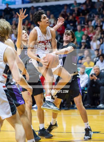 Thumbnail 3 in Santa Fe Christian vs. Carlsbad (Boys Diviston  D1 Finals) photogallery.