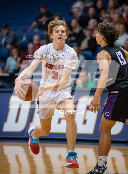 Thumbnail 1 in Santa Fe Christian vs. Carlsbad (Boys Diviston  D1 Finals) photogallery.