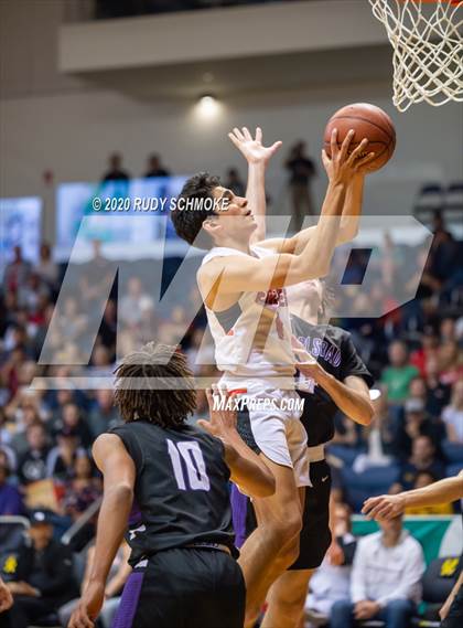 Thumbnail 1 in Santa Fe Christian vs. Carlsbad (Boys Diviston  D1 Finals) photogallery.