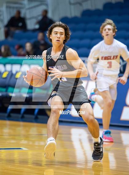 Thumbnail 2 in Santa Fe Christian vs. Carlsbad (Boys Diviston  D1 Finals) photogallery.