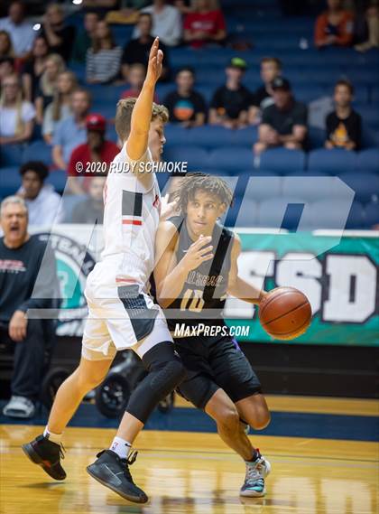 Thumbnail 2 in Santa Fe Christian vs. Carlsbad (Boys Diviston  D1 Finals) photogallery.