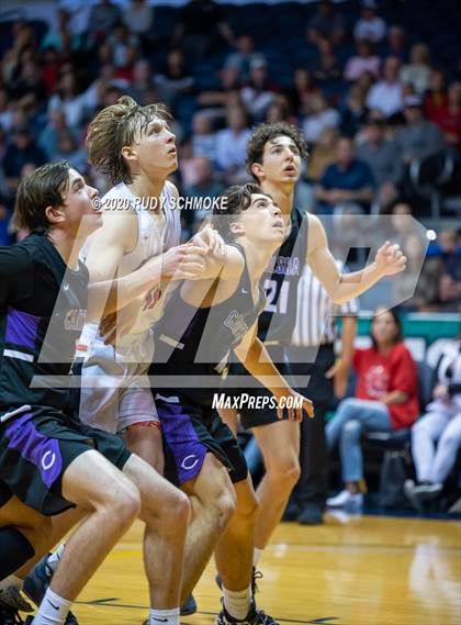 Thumbnail 1 in Santa Fe Christian vs. Carlsbad (Boys Diviston  D1 Finals) photogallery.