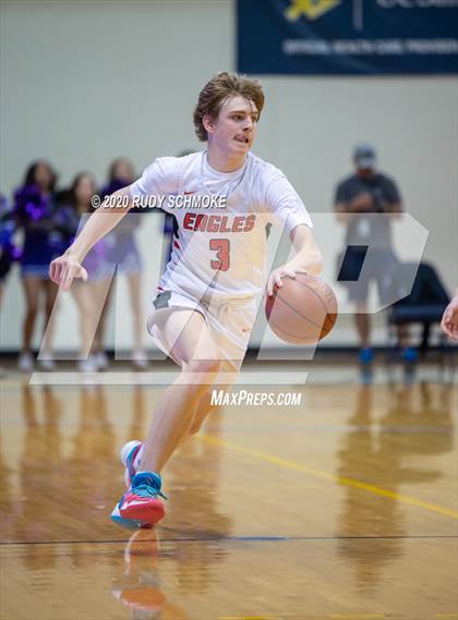 Thumbnail 2 in Santa Fe Christian vs. Carlsbad (Boys Diviston  D1 Finals) photogallery.
