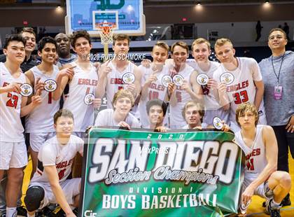 Thumbnail 3 in Santa Fe Christian vs. Carlsbad (Boys Diviston  D1 Finals) photogallery.