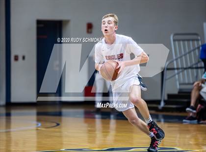 Thumbnail 2 in Santa Fe Christian vs. Carlsbad (Boys Diviston  D1 Finals) photogallery.