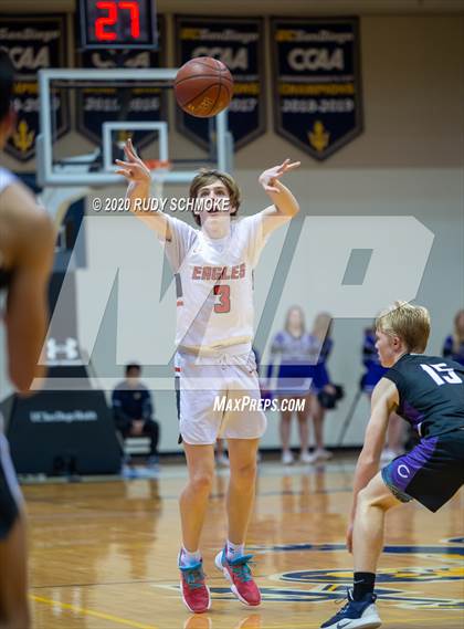 Thumbnail 3 in Santa Fe Christian vs. Carlsbad (Boys Diviston  D1 Finals) photogallery.