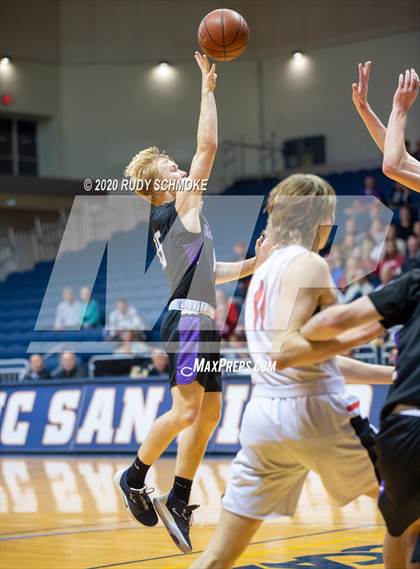 Thumbnail 1 in Santa Fe Christian vs. Carlsbad (Boys Diviston  D1 Finals) photogallery.