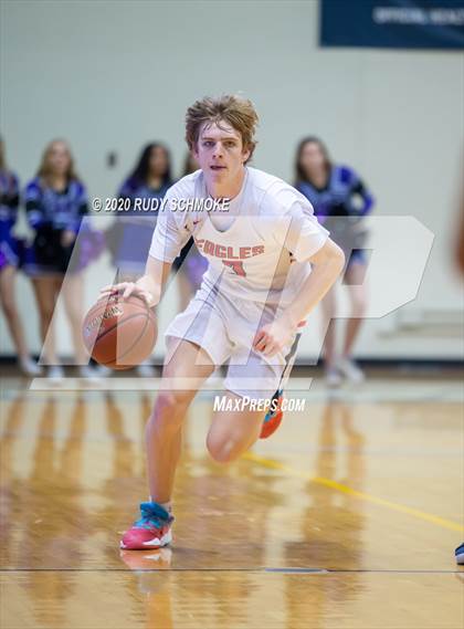 Thumbnail 3 in Santa Fe Christian vs. Carlsbad (Boys Diviston  D1 Finals) photogallery.