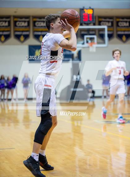 Thumbnail 2 in Santa Fe Christian vs. Carlsbad (Boys Diviston  D1 Finals) photogallery.