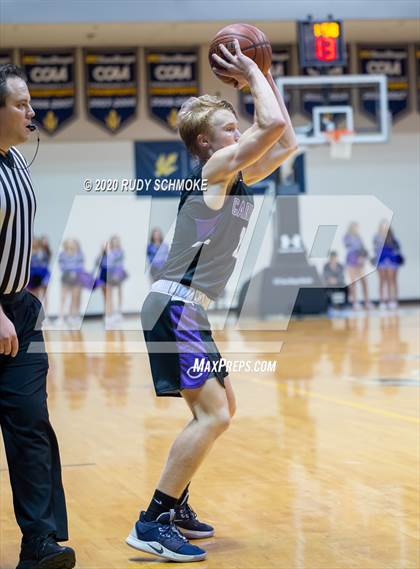 Thumbnail 2 in Santa Fe Christian vs. Carlsbad (Boys Diviston  D1 Finals) photogallery.