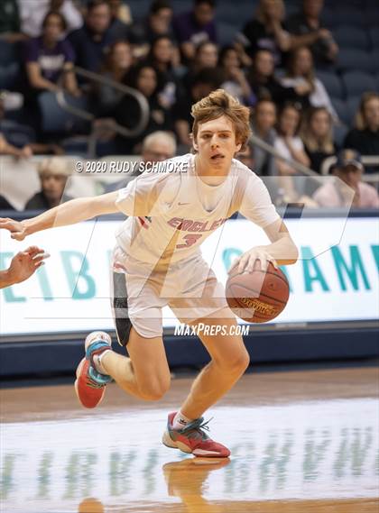 Thumbnail 1 in Santa Fe Christian vs. Carlsbad (Boys Diviston  D1 Finals) photogallery.