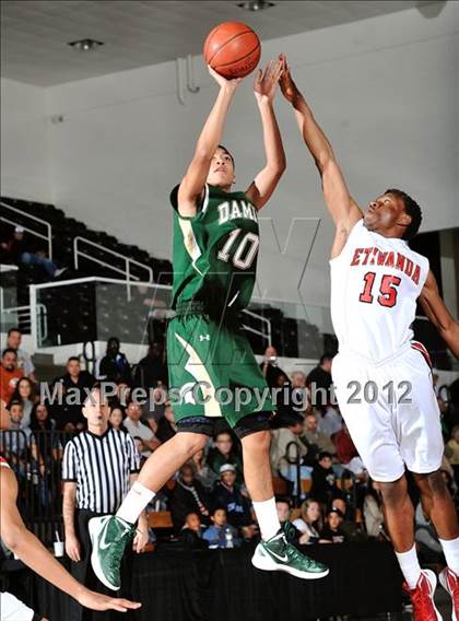 Thumbnail 1 in Damien vs. Etiwanda (So Cal Shootout) photogallery.