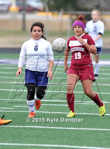 Thumbnail 2 in Paris vs Hudson (Bonham Tournament) photogallery.