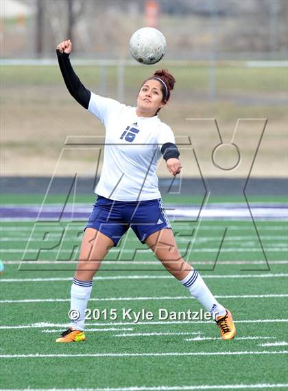 Thumbnail 1 in Paris vs Hudson (Bonham Tournament) photogallery.