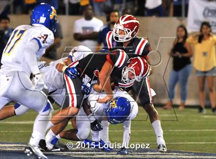 Thumbnail 1 in Mater Dei vs. Bishop Amat photogallery.