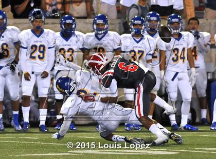 Thumbnail 3 in Mater Dei vs. Bishop Amat photogallery.