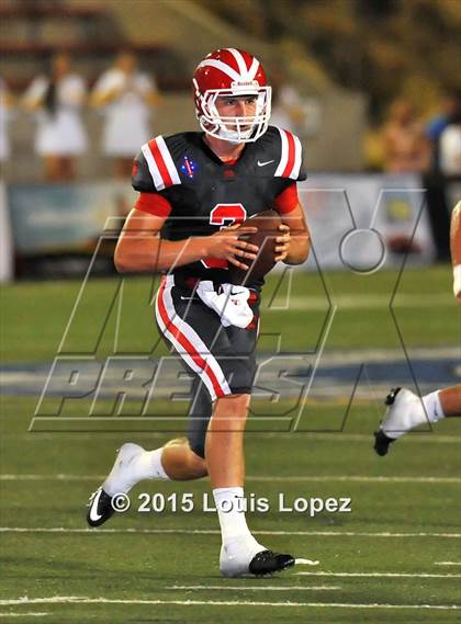 Thumbnail 2 in Mater Dei vs. Bishop Amat photogallery.