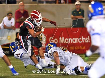 Thumbnail 2 in Mater Dei vs. Bishop Amat photogallery.