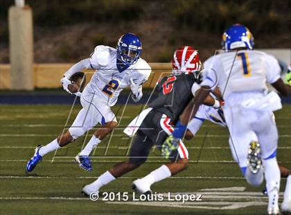 Thumbnail 1 in Mater Dei vs. Bishop Amat photogallery.