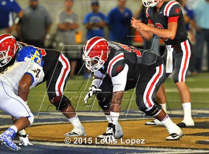 Thumbnail 2 in Mater Dei vs. Bishop Amat photogallery.