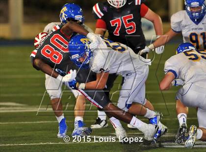Thumbnail 3 in Mater Dei vs. Bishop Amat photogallery.