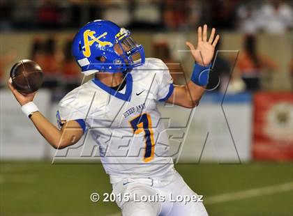 Thumbnail 2 in Mater Dei vs. Bishop Amat photogallery.