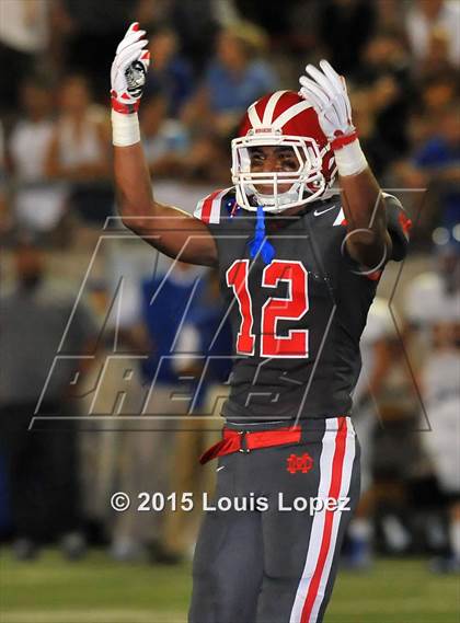 Thumbnail 2 in Mater Dei vs. Bishop Amat photogallery.