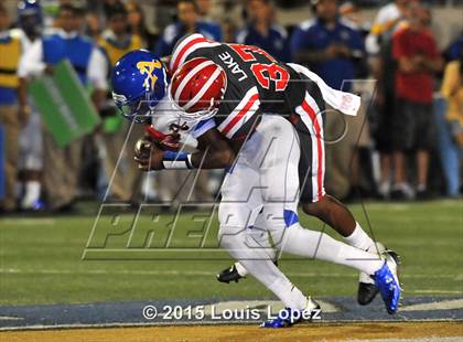 Thumbnail 1 in Mater Dei vs. Bishop Amat photogallery.