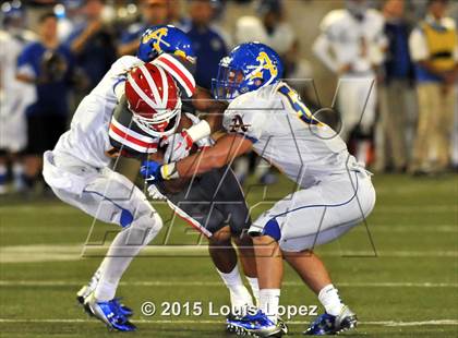Thumbnail 2 in Mater Dei vs. Bishop Amat photogallery.