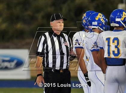 Thumbnail 3 in Mater Dei vs. Bishop Amat photogallery.