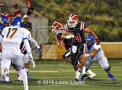 Thumbnail 3 in Mater Dei vs. Bishop Amat photogallery.