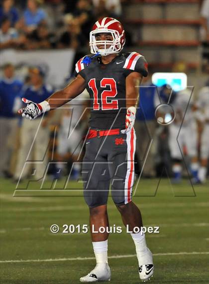 Thumbnail 1 in Mater Dei vs. Bishop Amat photogallery.