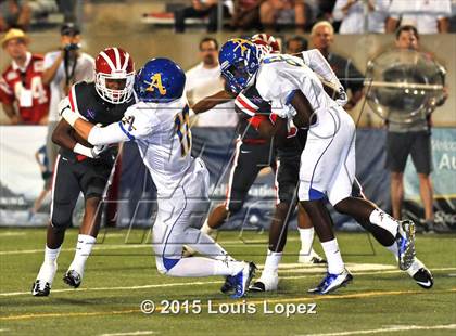 Thumbnail 1 in Mater Dei vs. Bishop Amat photogallery.