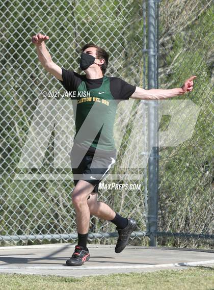 Thumbnail 1 in Nighthawk Invitational Boys photogallery.