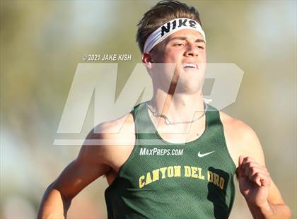 Thumbnail 1 in Nighthawk Invitational Boys photogallery.