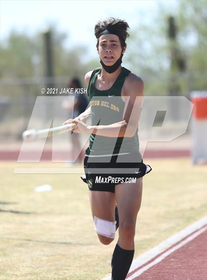 Thumbnail 1 in Nighthawk Invitational Boys photogallery.