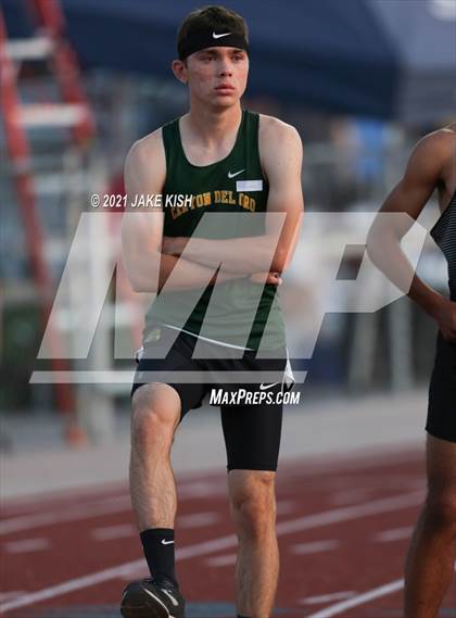 Thumbnail 3 in Nighthawk Invitational Boys photogallery.