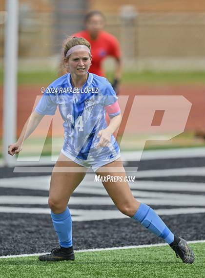 Thumbnail 3 in Georgetown vs. Hendrickson (UIL Soccer 5A Region 3 Regional Final) photogallery.