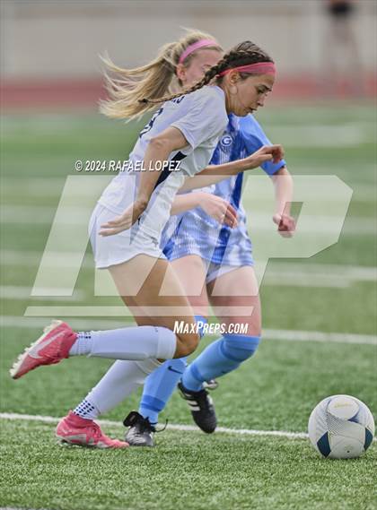 Thumbnail 2 in Georgetown vs. Hendrickson (UIL Soccer 5A Region 3 Regional Final) photogallery.
