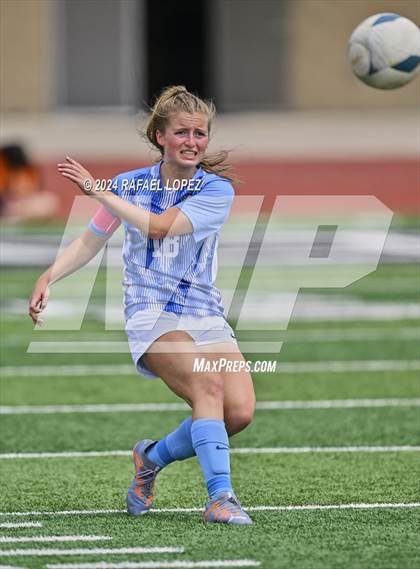 Thumbnail 2 in Georgetown vs. Hendrickson (UIL Soccer 5A Region 3 Regional Final) photogallery.