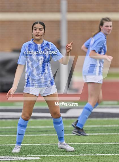 Thumbnail 2 in Georgetown vs. Hendrickson (UIL Soccer 5A Region 3 Regional Final) photogallery.