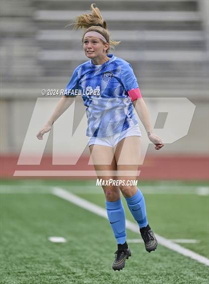 Thumbnail 1 in Georgetown vs. Hendrickson (UIL Soccer 5A Region 3 Regional Final) photogallery.