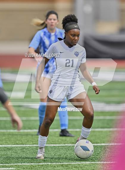 Thumbnail 3 in Georgetown vs. Hendrickson (UIL Soccer 5A Region 3 Regional Final) photogallery.