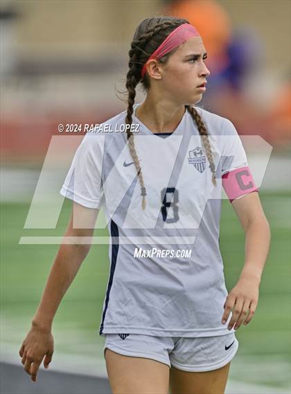 Thumbnail 2 in Georgetown vs. Hendrickson (UIL Soccer 5A Region 3 Regional Final) photogallery.