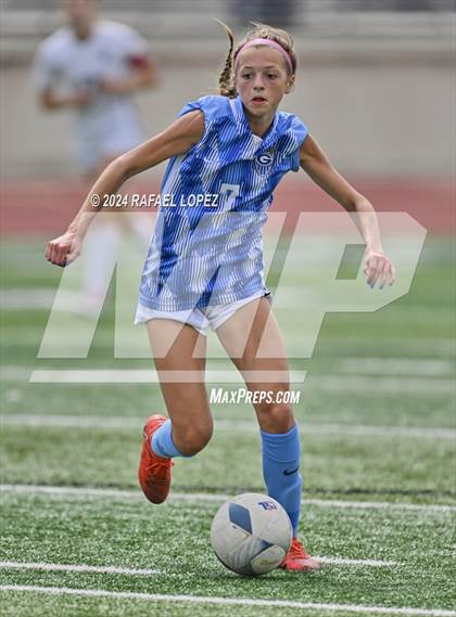Thumbnail 1 in Georgetown vs. Hendrickson (UIL Soccer 5A Region 3 Regional Final) photogallery.