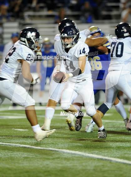 Thumbnail 2 in Mayfair vs. Santa Margarita photogallery.