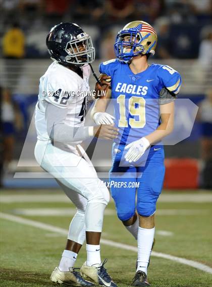 Thumbnail 1 in Mayfair vs. Santa Margarita photogallery.