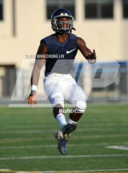 Thumbnail 2 in Mayfair vs. Santa Margarita photogallery.