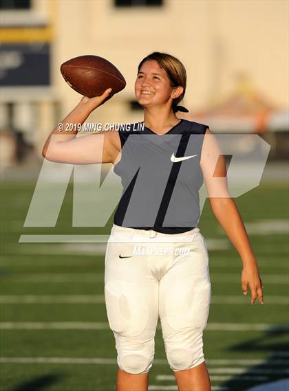 Thumbnail 3 in Mayfair vs. Santa Margarita photogallery.
