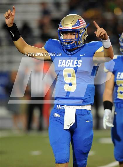 Thumbnail 2 in Mayfair vs. Santa Margarita photogallery.